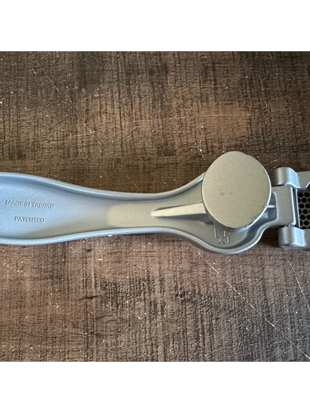 Pampered Chef Garlic Press #2575 w/ Cleaning Tool Box Instructions Vintage